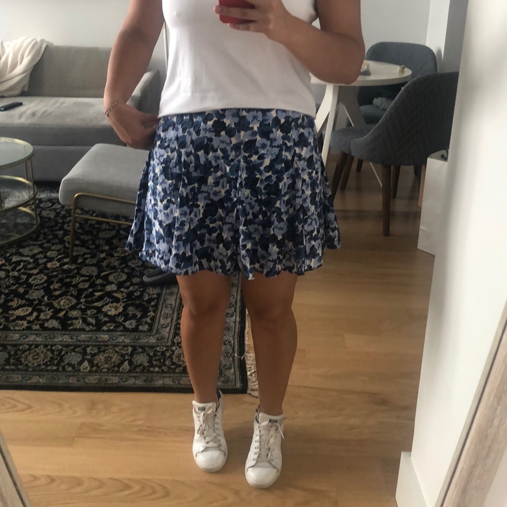 Floral mini skirt
